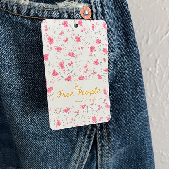 Free People We The Free Harvey Denim Mini Skirt Size 27 NWT - Picture 4 of 10